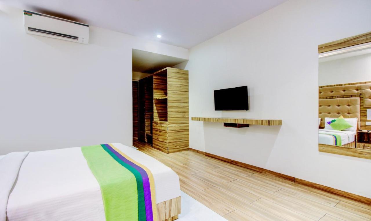 Treebo Trend Bkc Grand Mumbai Exterior foto